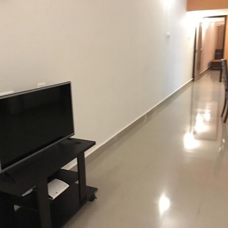 Jyothi Suites Tiruchirappalli Exteriör bild