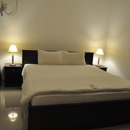 Jyothi Suites Tiruchirappalli Exteriör bild