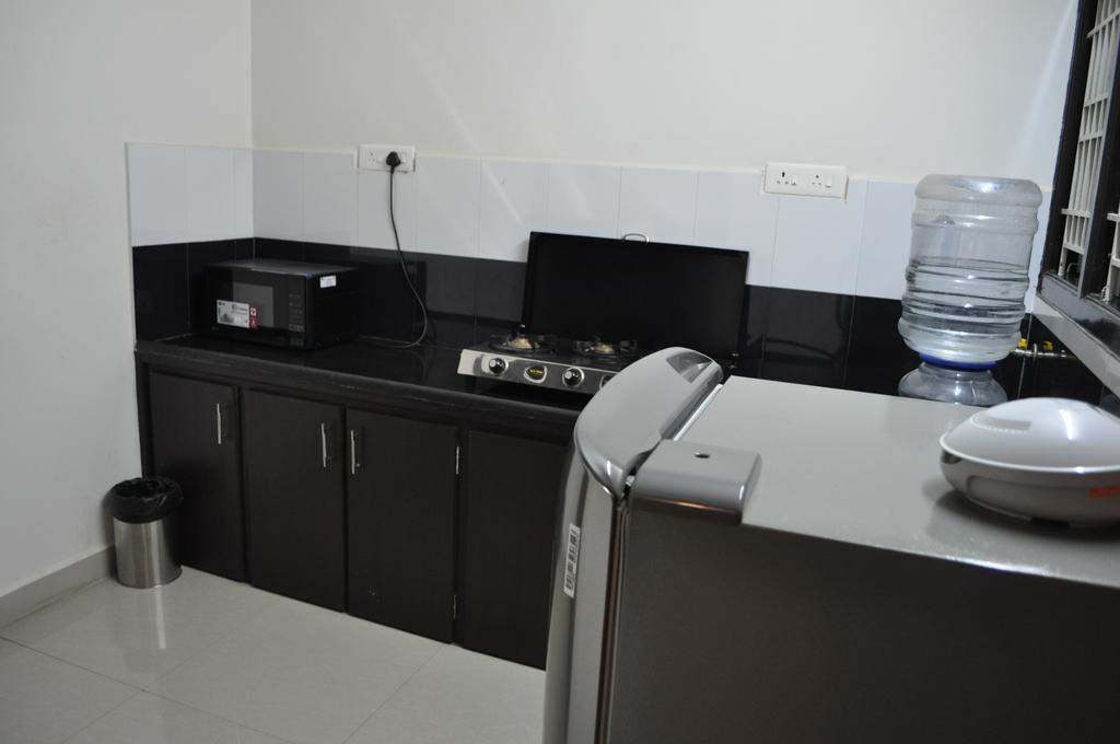 Jyothi Suites Tiruchirappalli Exteriör bild